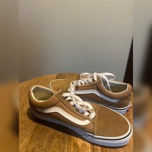 A tan Vans Shoes 🫶🏼